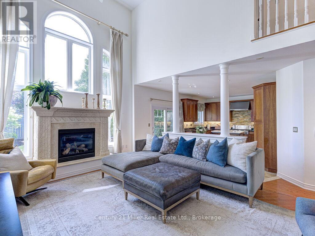 2301 Hertfordshire Way, Oakville, Ontario  L6H 7M5 - Photo 14 - W12790292