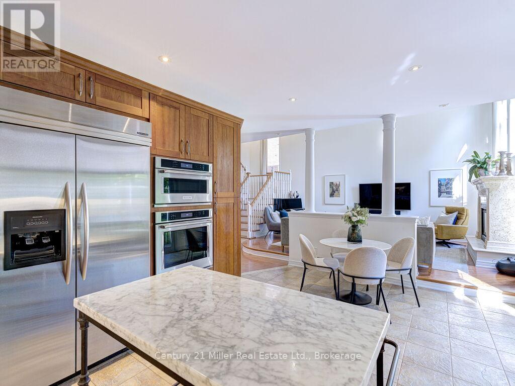 2301 Hertfordshire Way, Oakville, Ontario  L6H 7M5 - Photo 20 - W12790292