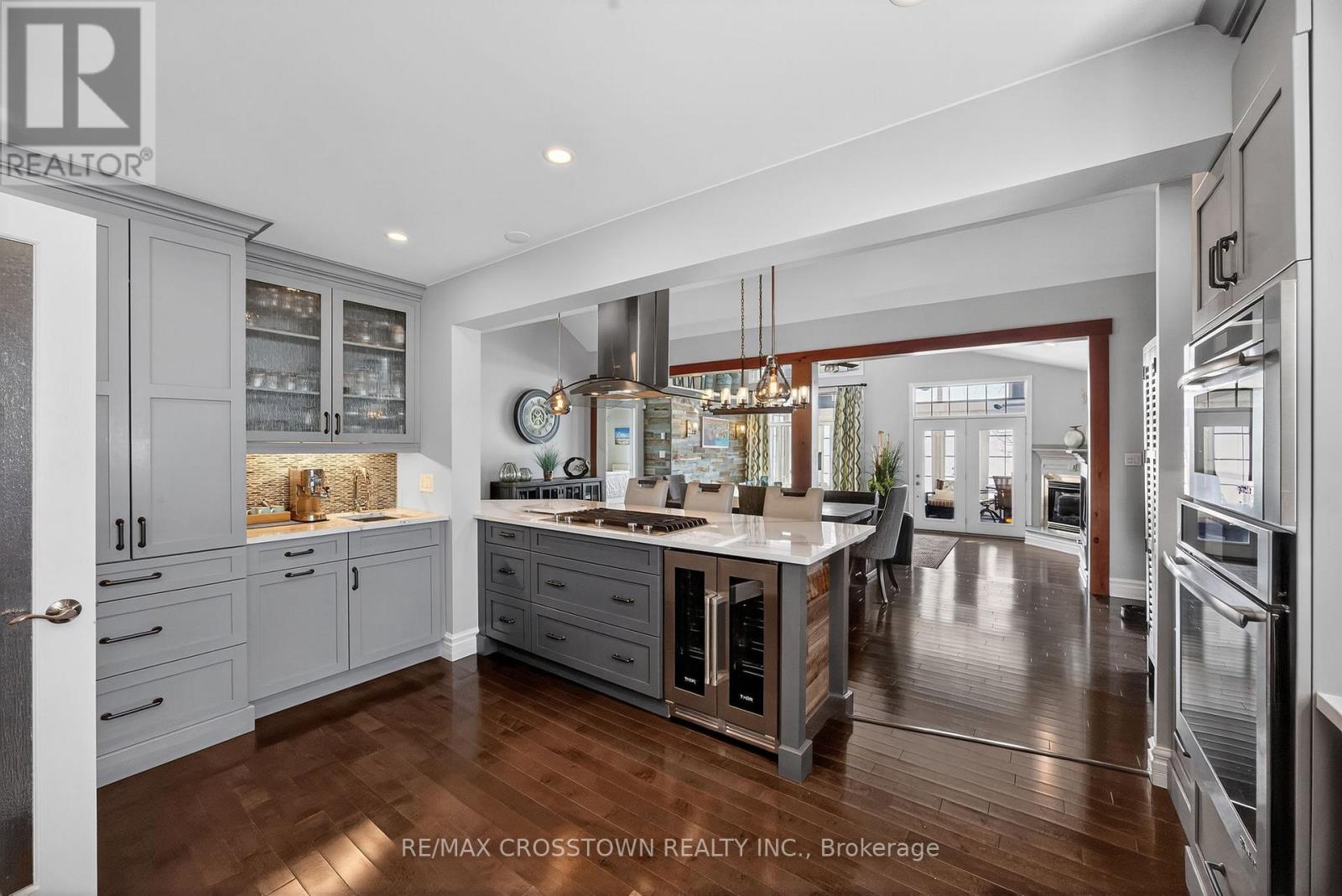 167 Lakeshore Road W, Oro-Medonte, Ontario  L0L 2E0 - Photo 18 - S12726808