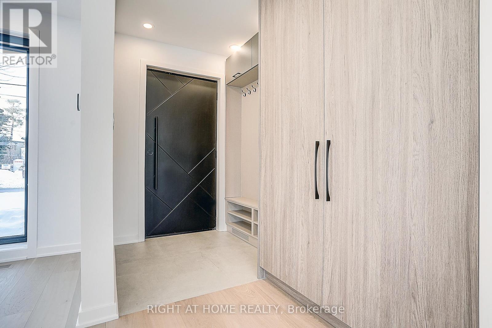 215 Churchill Avenue, Toronto, Ontario  M2R 1E2 - Photo 11 - C12790302