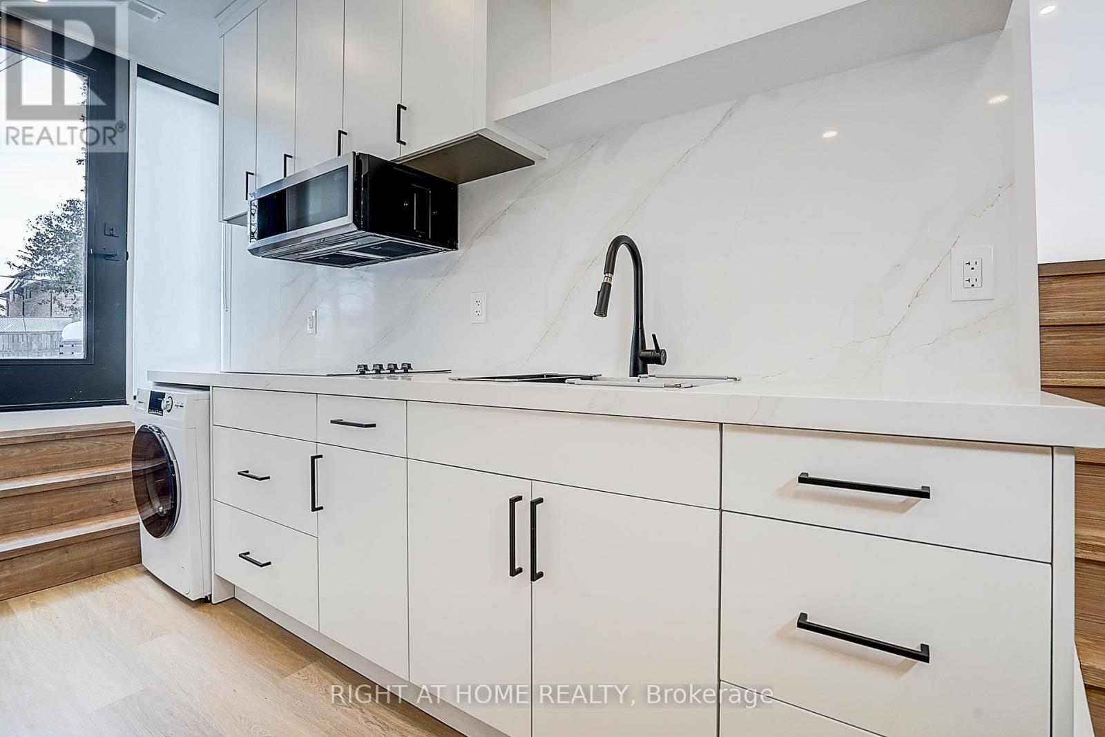 215 Churchill Avenue, Toronto, Ontario  M2R 1E2 - Photo 33 - C12790302