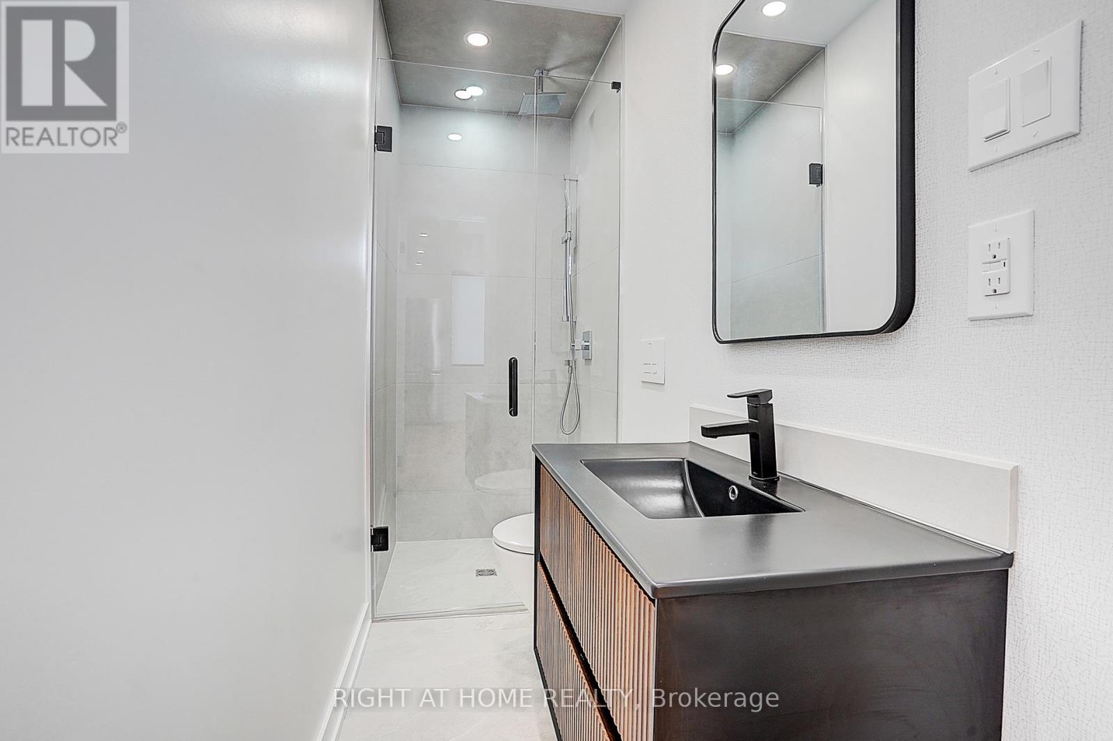 215 Churchill Avenue, Toronto, Ontario  M2R 1E2 - Photo 35 - C12790302