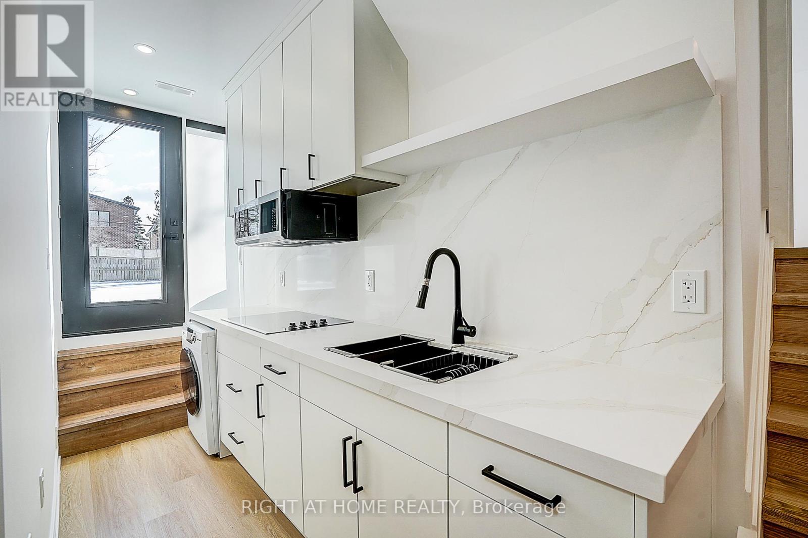 215 Churchill Avenue, Toronto, Ontario  M2R 1E2 - Photo 37 - C12790302