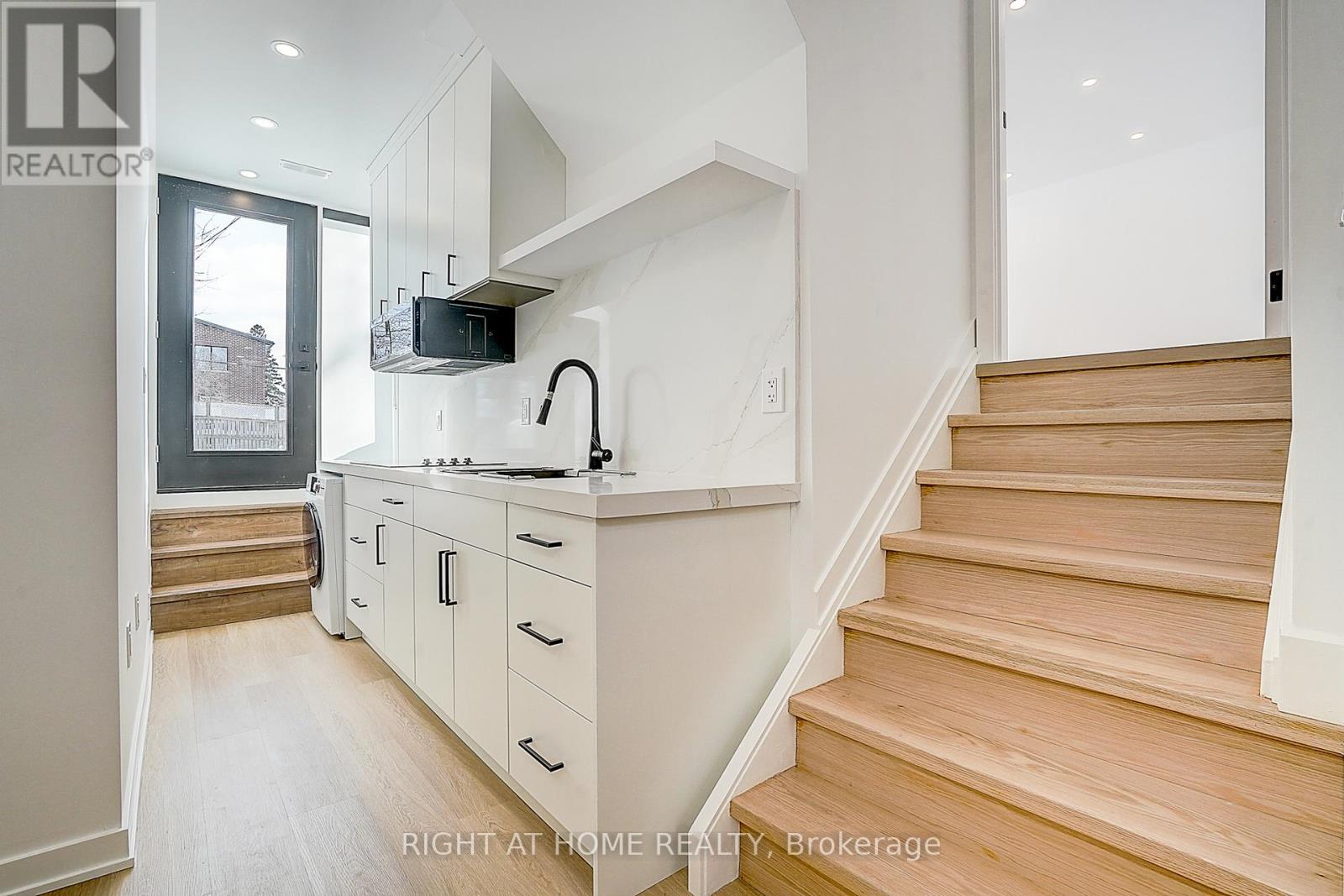 215 Churchill Avenue, Toronto, Ontario  M2R 1E2 - Photo 39 - C12790302