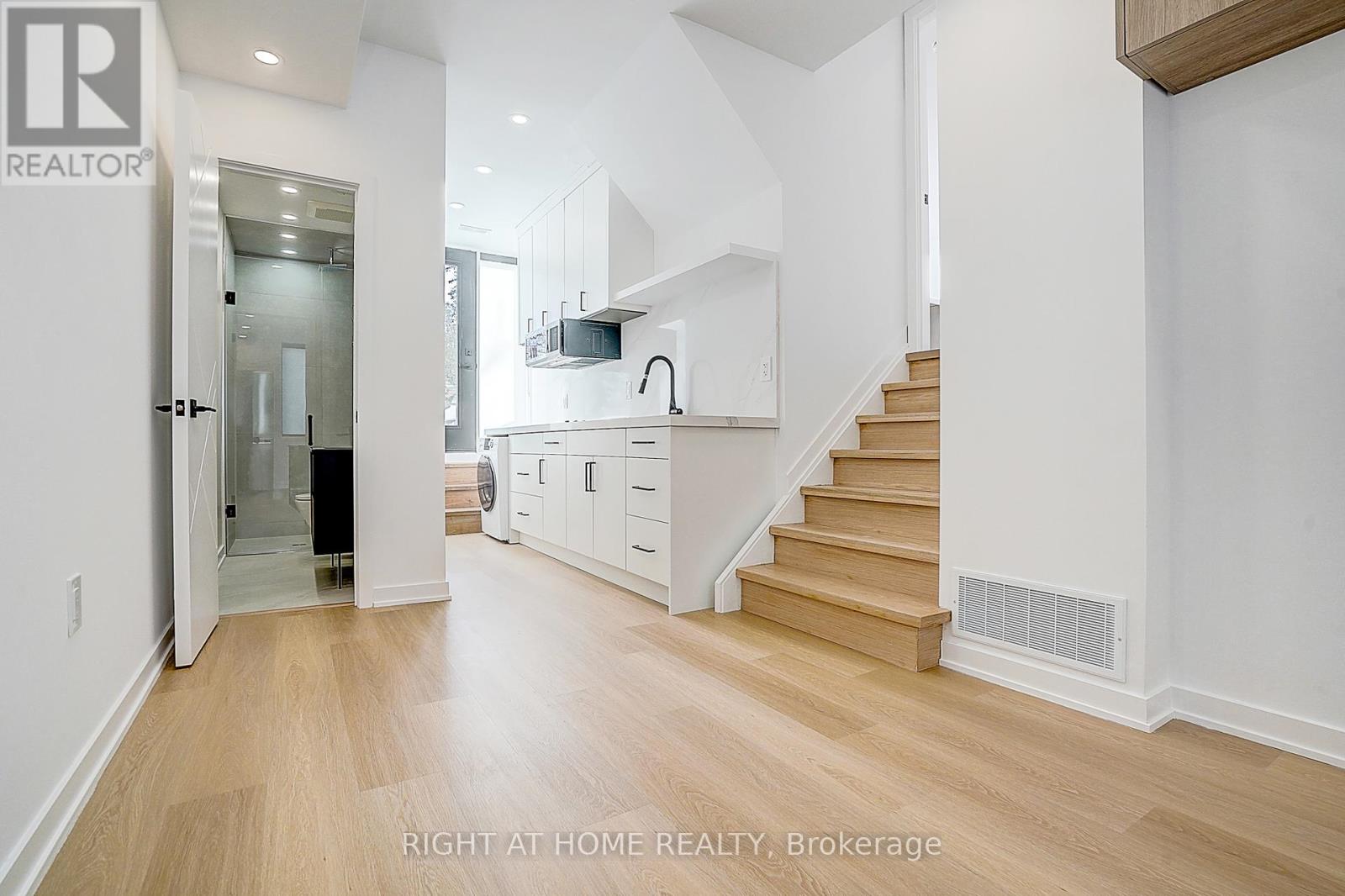 215 Churchill Avenue, Toronto, Ontario  M2R 1E2 - Photo 40 - C12790302