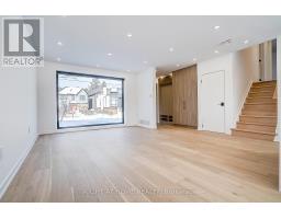 215 CHURCHILL AVENUE, Toronto, Ontario