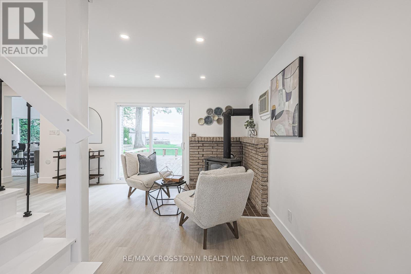 128 Moores Beach Road, Georgina, Ontario  L0E 1N0 - Photo 11 - N12790300