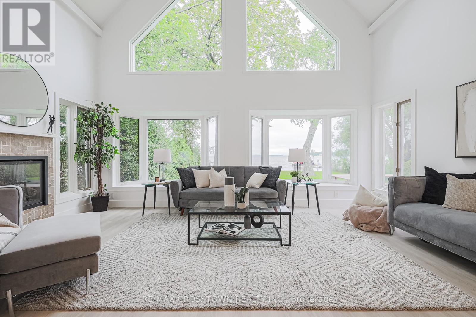 128 Moores Beach Road, Georgina, Ontario  L0E 1N0 - Photo 19 - N12790300