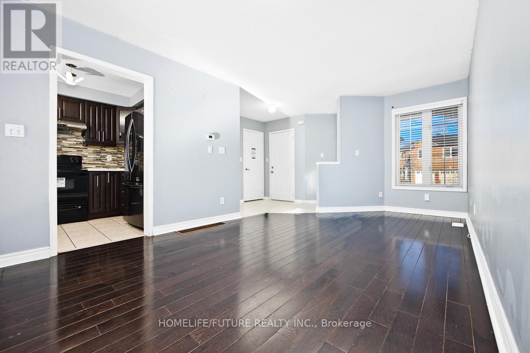 316 Mclevin Avenue, Toronto, Ontario  M1B 6C4 - Photo 5 - E12789978