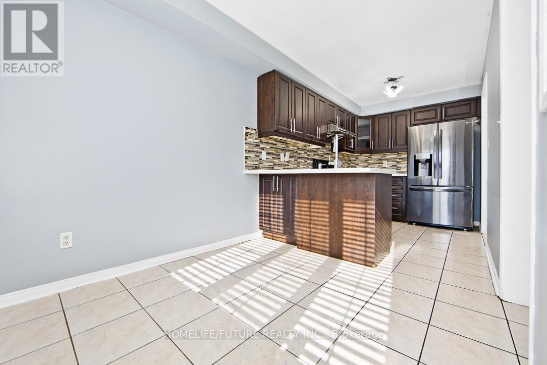 316 Mclevin Avenue, Toronto, Ontario  M1B 6C4 - Photo 9 - E12789978