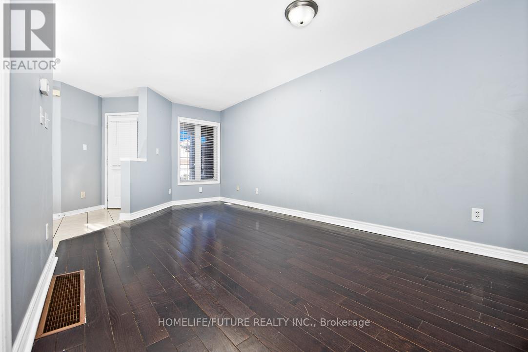 316 Mclevin Avenue, Toronto, Ontario  M1B 6C4 - Photo 4 - E12789978