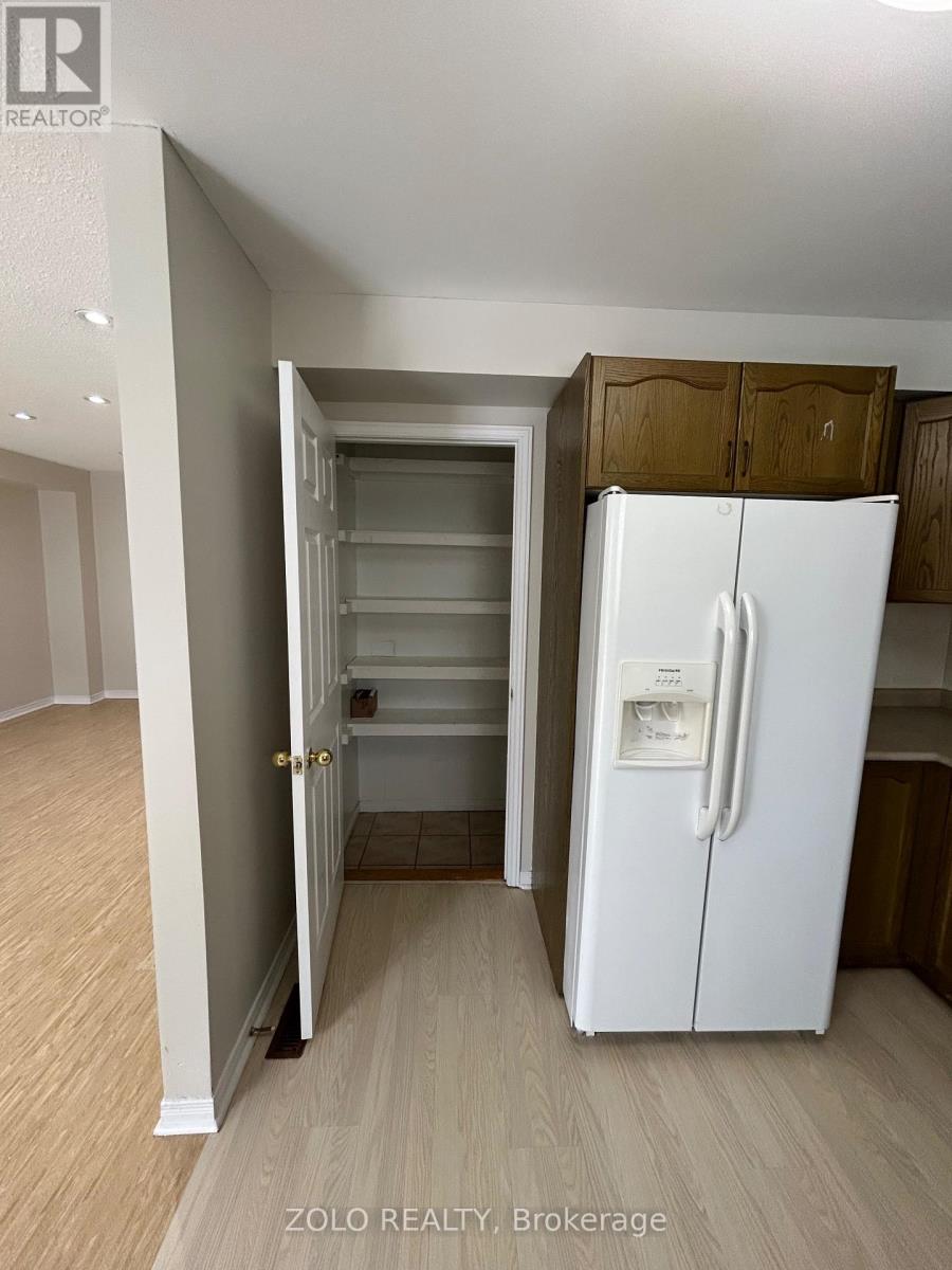 271 Pettigrew Trail, Milton, Ontario  L9T 5X7 - Photo 13 - W12790304