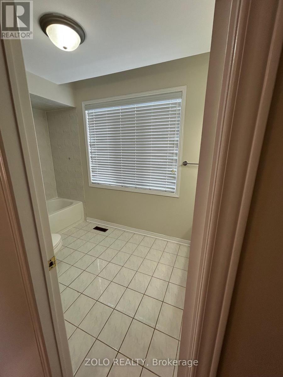 271 Pettigrew Trail, Milton, Ontario  L9T 5X7 - Photo 24 - W12790304