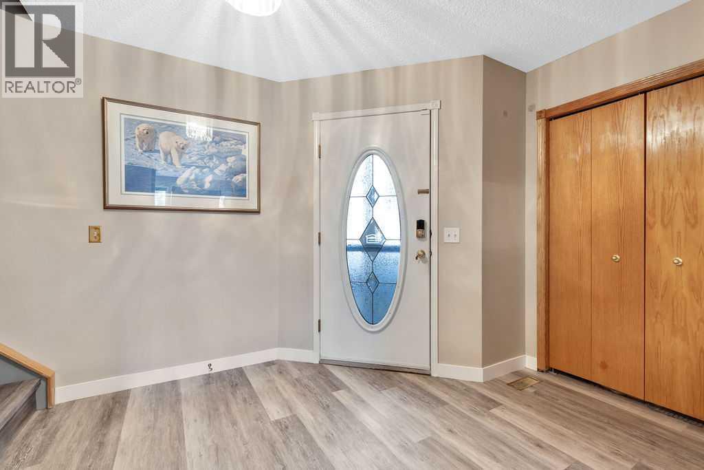 166 Harvest Rose Circle Ne, Calgary, Alberta  T3K 4M7 - Photo 2 - A2269222
