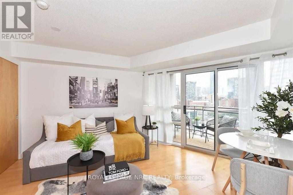 1211 - 255 Richmond Street E, Toronto, Ontario  M5A 4T7 - Photo 5 - C12790316