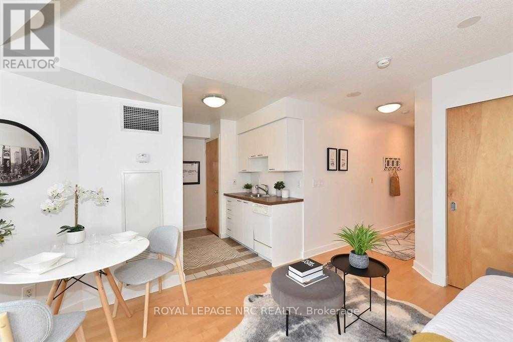 1211 - 255 Richmond Street E, Toronto, Ontario  M5A 4T7 - Photo 7 - C12790316