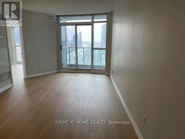 2010 - 18 Yonge Street, Toronto (Waterfront Communities), Ontario  M5E 1Z8 - Photo 6 - C12790312