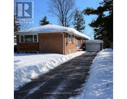 MAIN - 17 DOBBIN ROAD, Toronto, Ontario