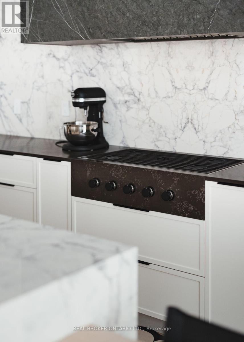 34 Meteorite Street, Richmond Hill, Ontario  L4C 4M9 - Photo 13 - N12790322