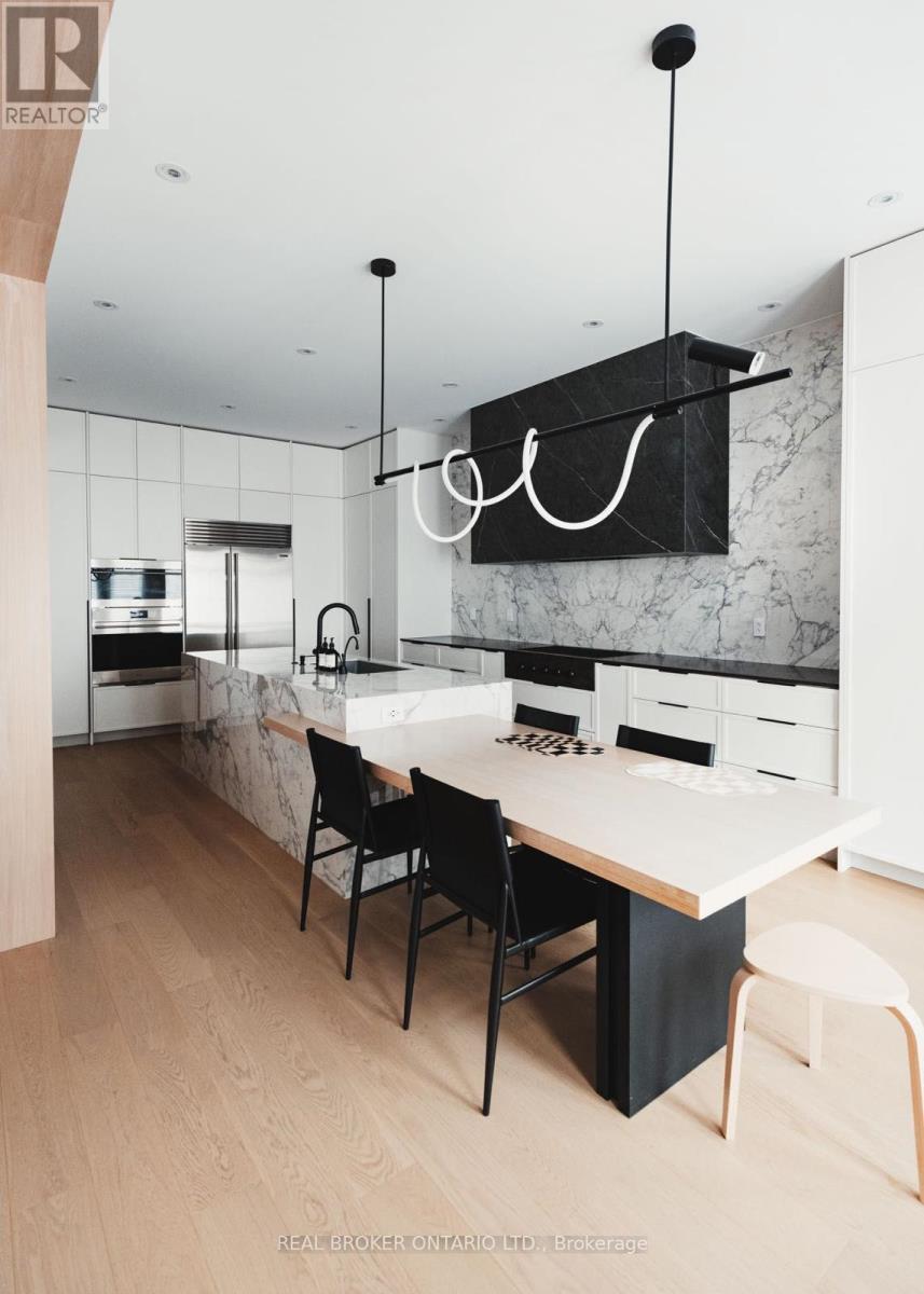 34 Meteorite Street, Richmond Hill, Ontario  L4C 4M9 - Photo 14 - N12790322