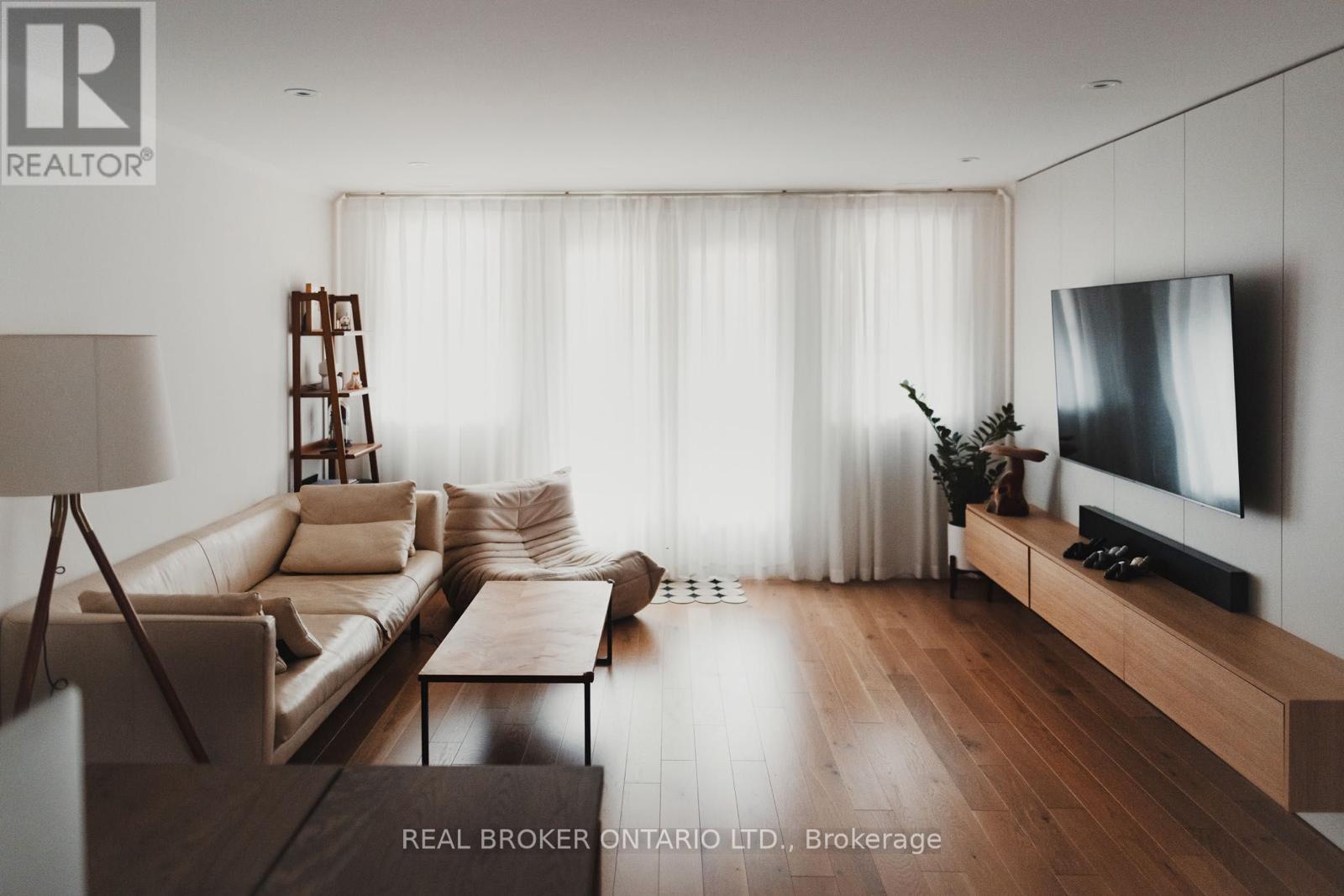 34 Meteorite Street, Richmond Hill, Ontario  L4C 4M9 - Photo 18 - N12790322