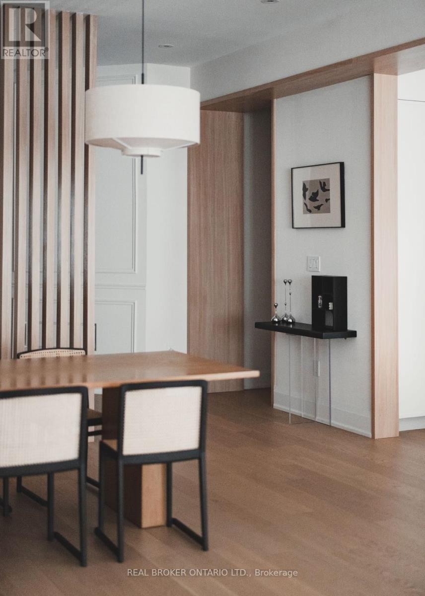 34 Meteorite Street, Richmond Hill, Ontario  L4C 4M9 - Photo 8 - N12790322