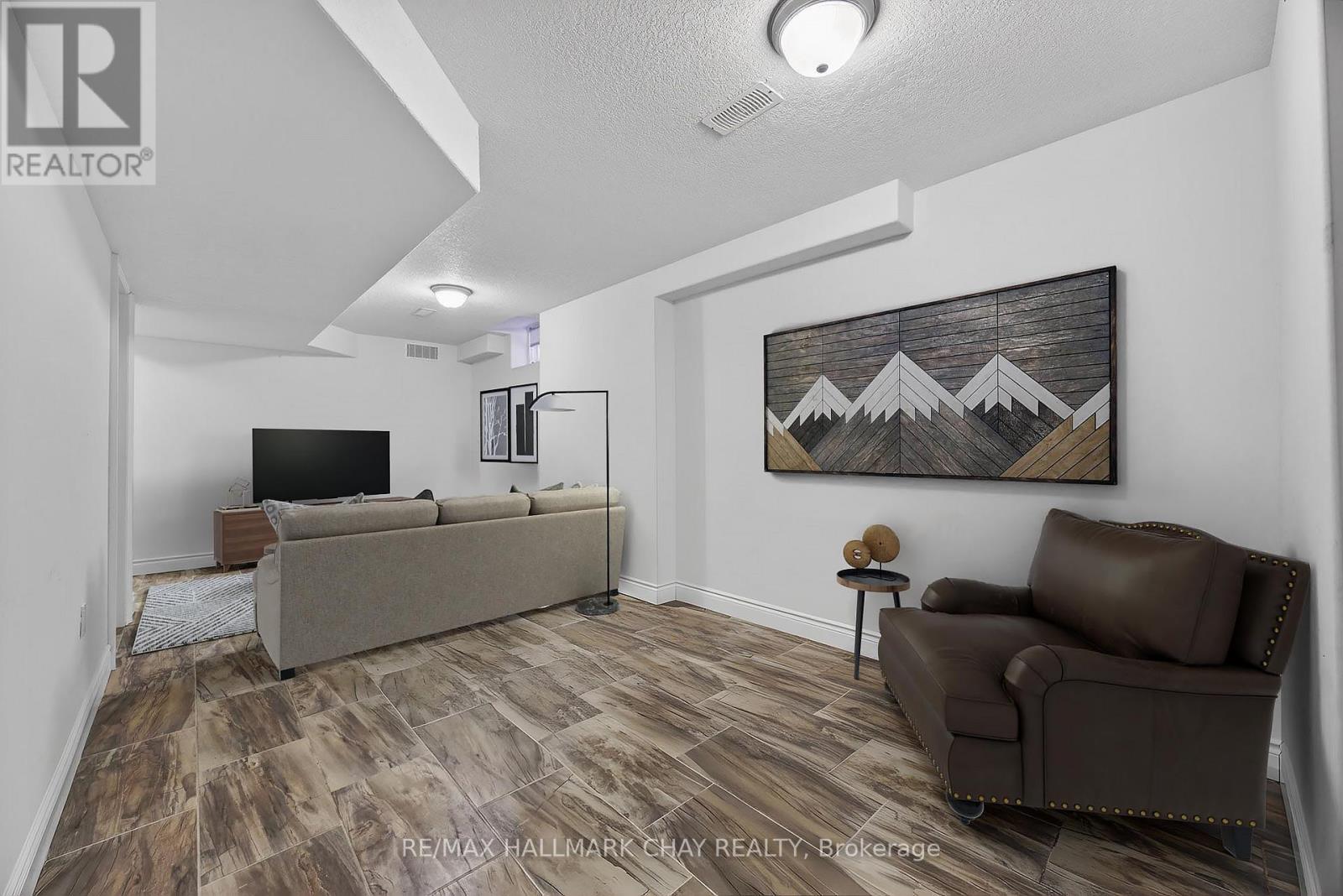 101 Gardiner Drive, Bradford West Gwillimbury, Ontario  L3Z 3G2 - Photo 29 - N12790328