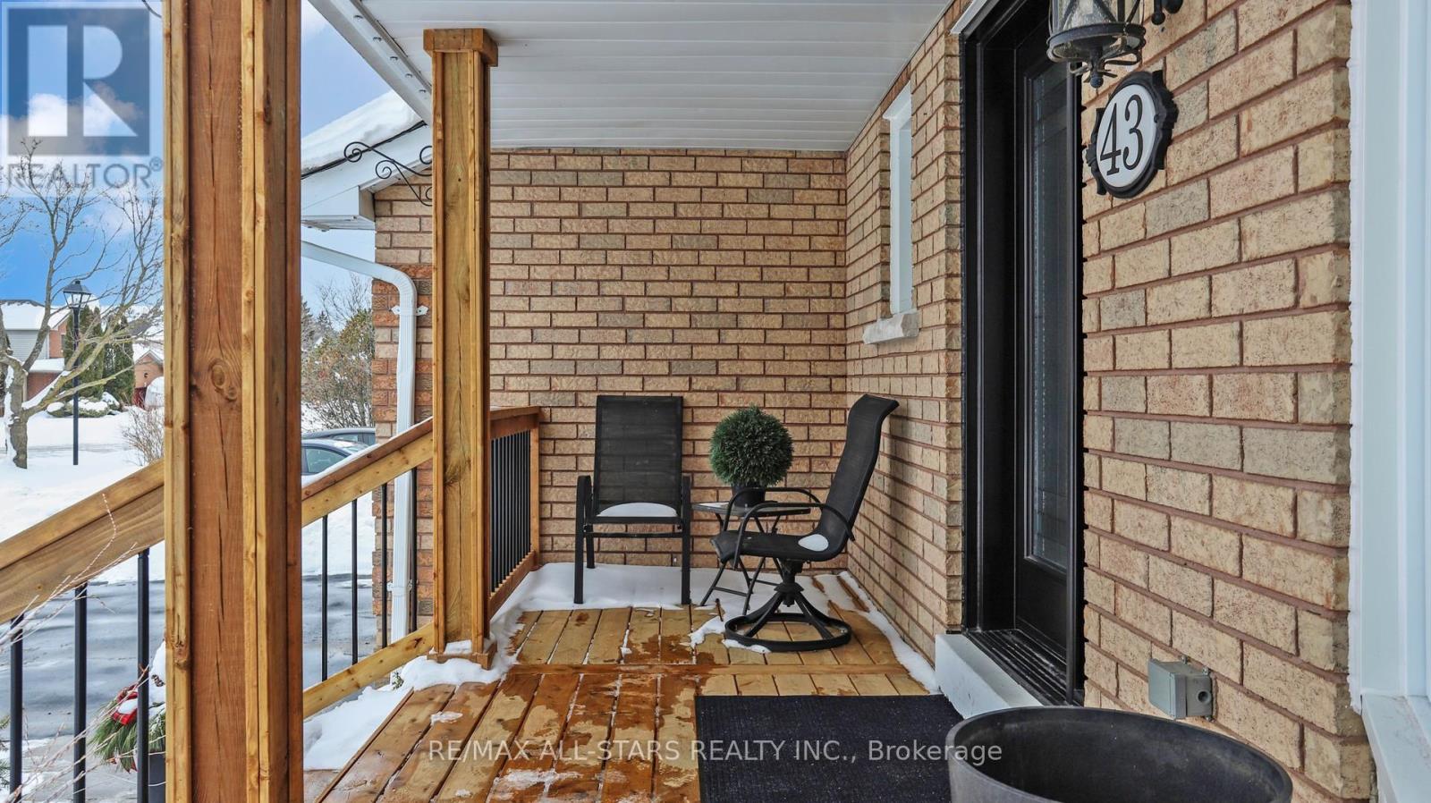 43 Mcguire Crescent, Uxbridge, Ontario  L9P 1V4 - Photo 4 - N12790340