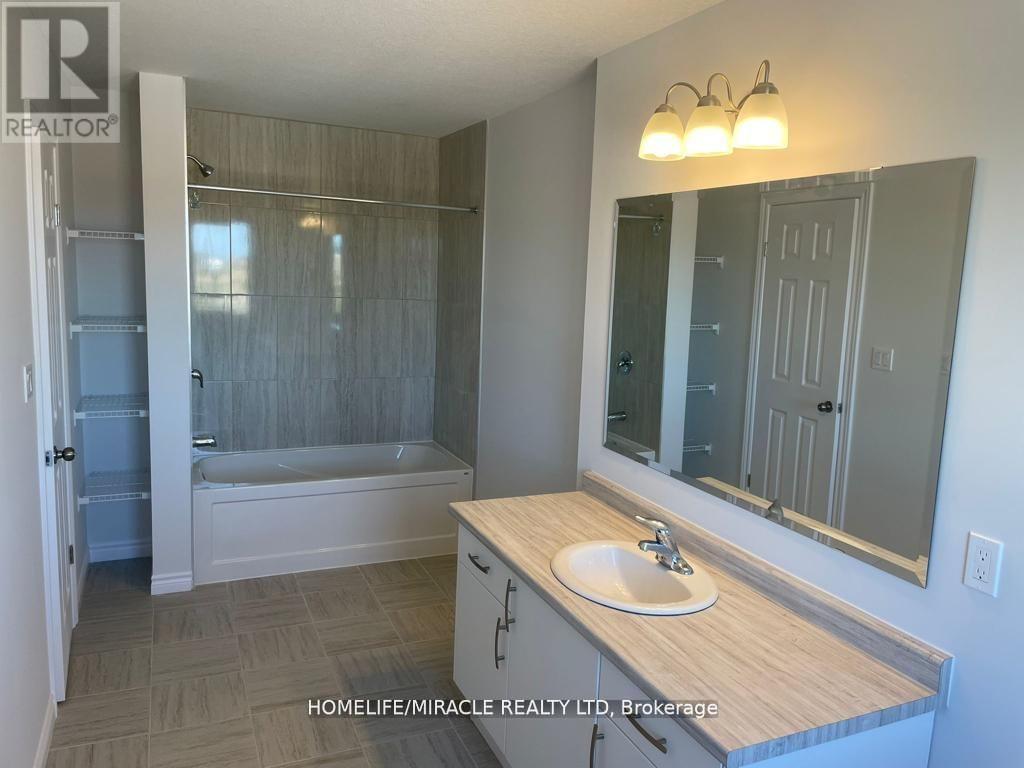 360 Bradshaw Drive, Stratford, Ontario  N5A 0C8 - Photo 18 - X12790078