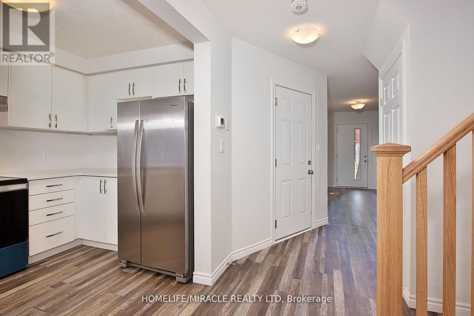 360 Bradshaw Drive, Stratford, Ontario  N5A 0C8 - Photo 5 - X12790078