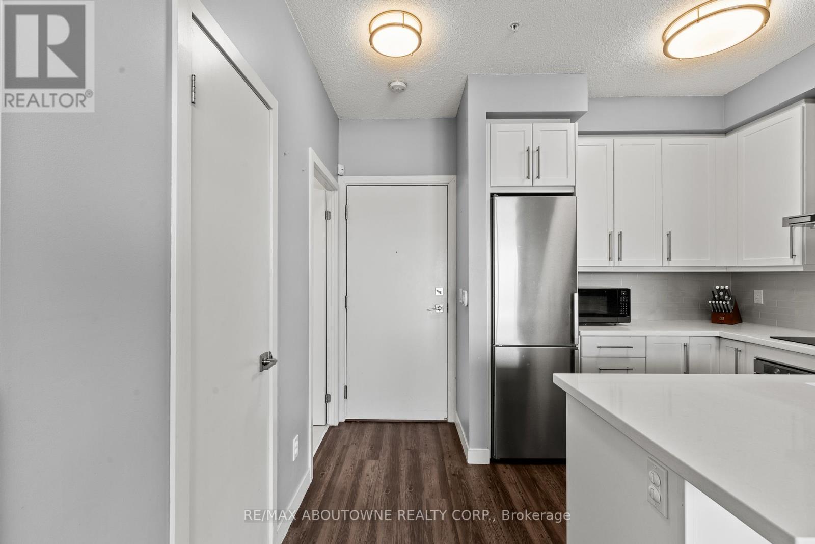 906 - 2087 Fairview Street, Burlington, Ontario  L7R 0E5 - Photo 12 - W12790320