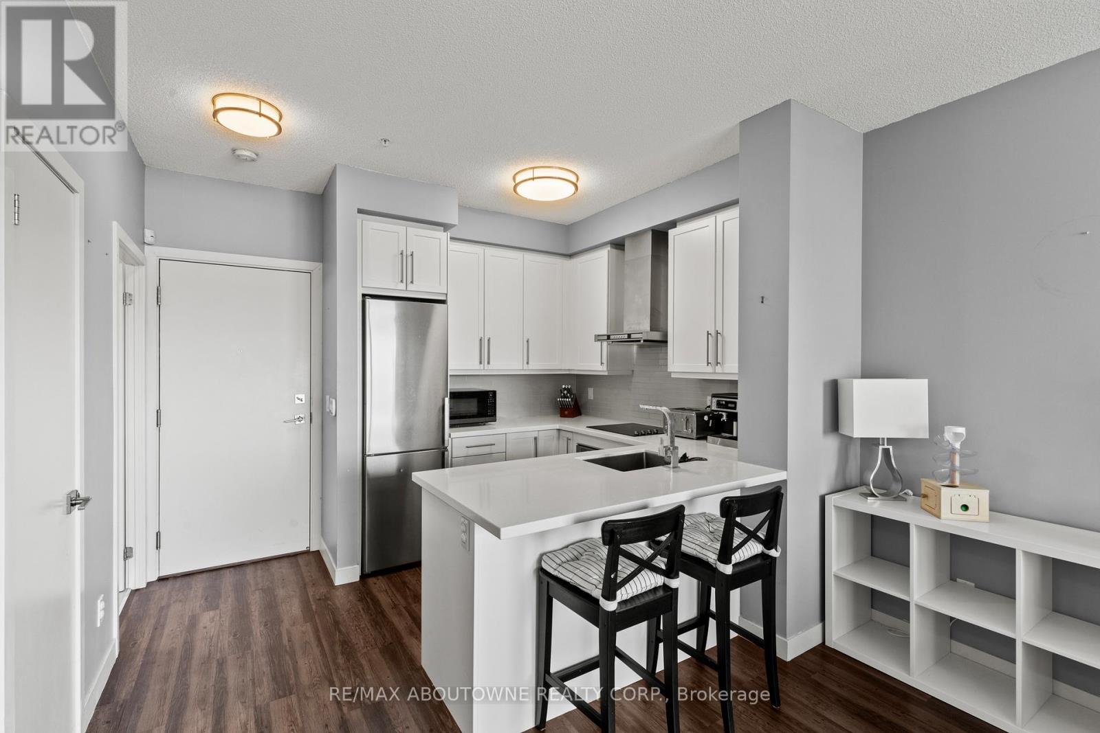 906 - 2087 Fairview Street, Burlington, Ontario  L7R 0E5 - Photo 13 - W12790320