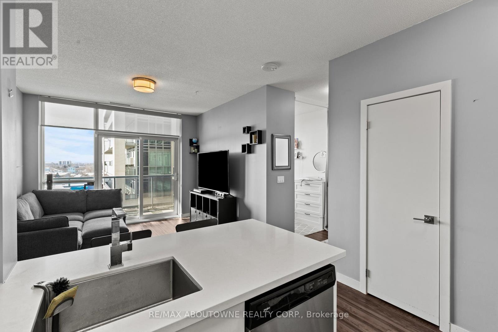 906 - 2087 Fairview Street, Burlington, Ontario  L7R 0E5 - Photo 16 - W12790320