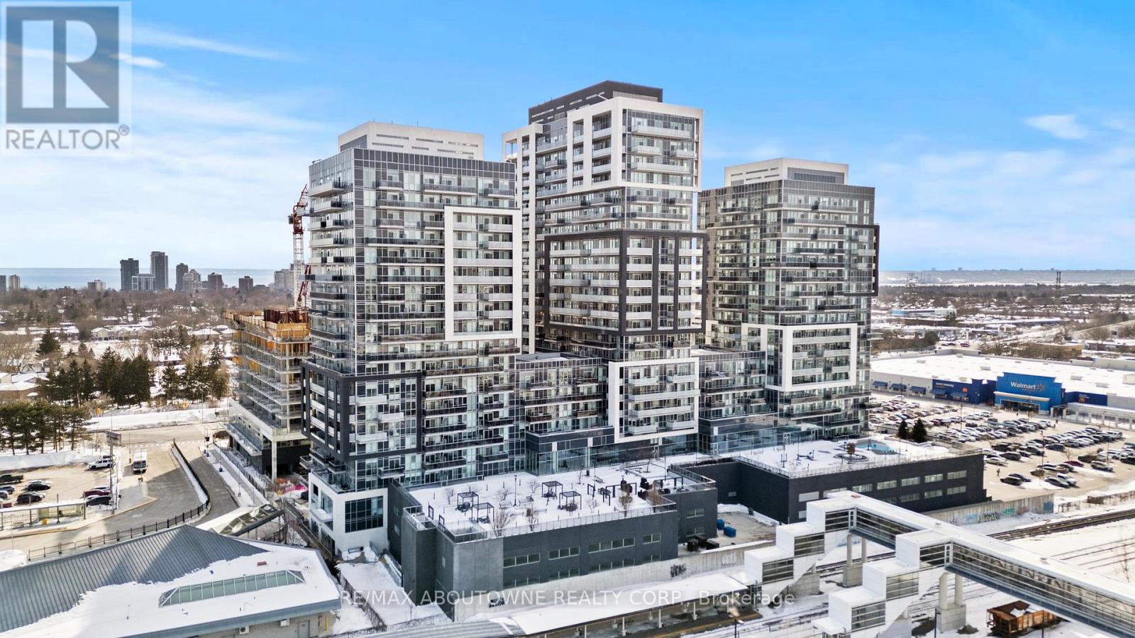 906 - 2087 Fairview Street, Burlington, Ontario  L7R 0E5 - Photo 3 - W12790320