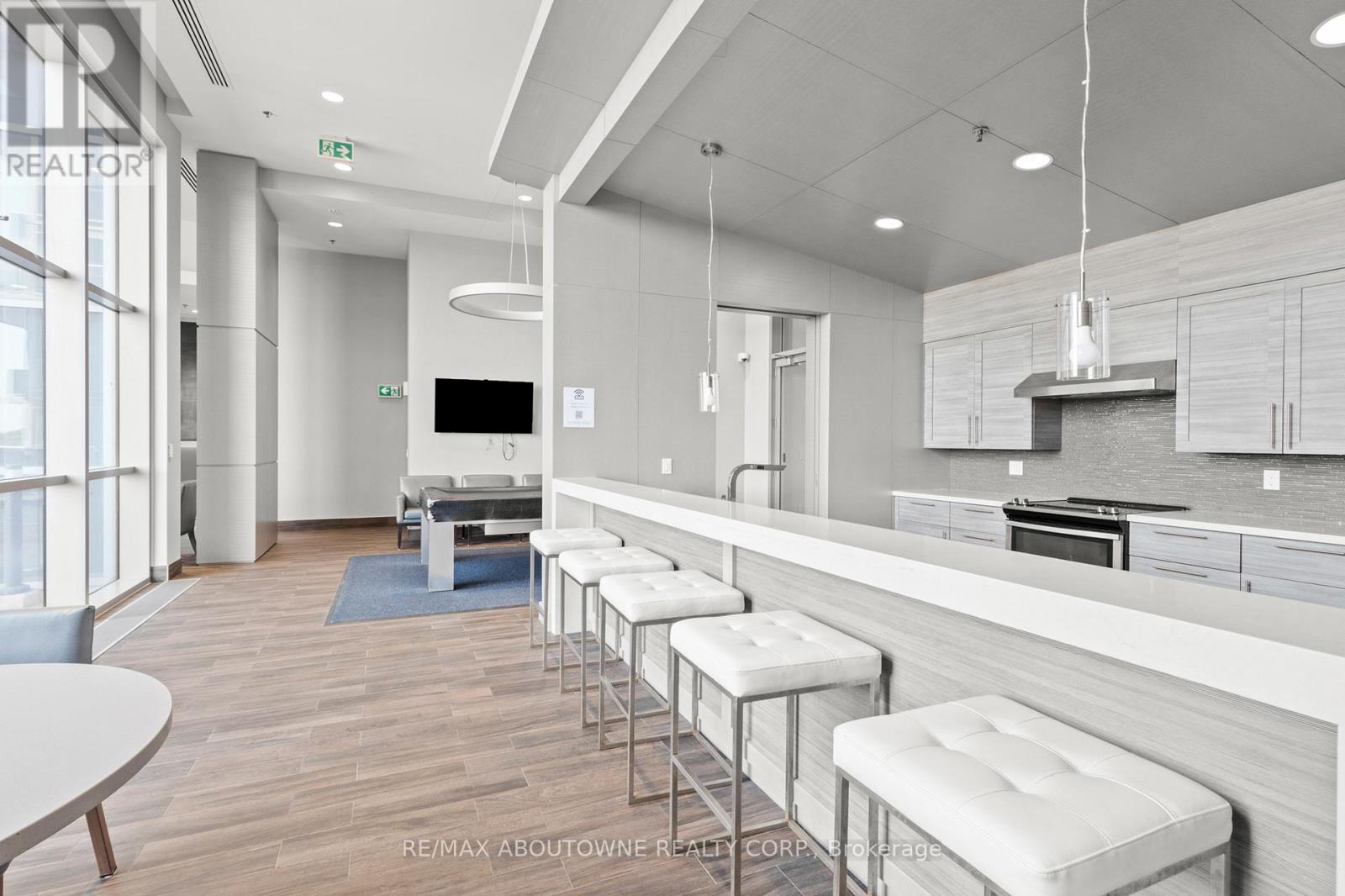 906 - 2087 Fairview Street, Burlington, Ontario  L7R 0E5 - Photo 30 - W12790320