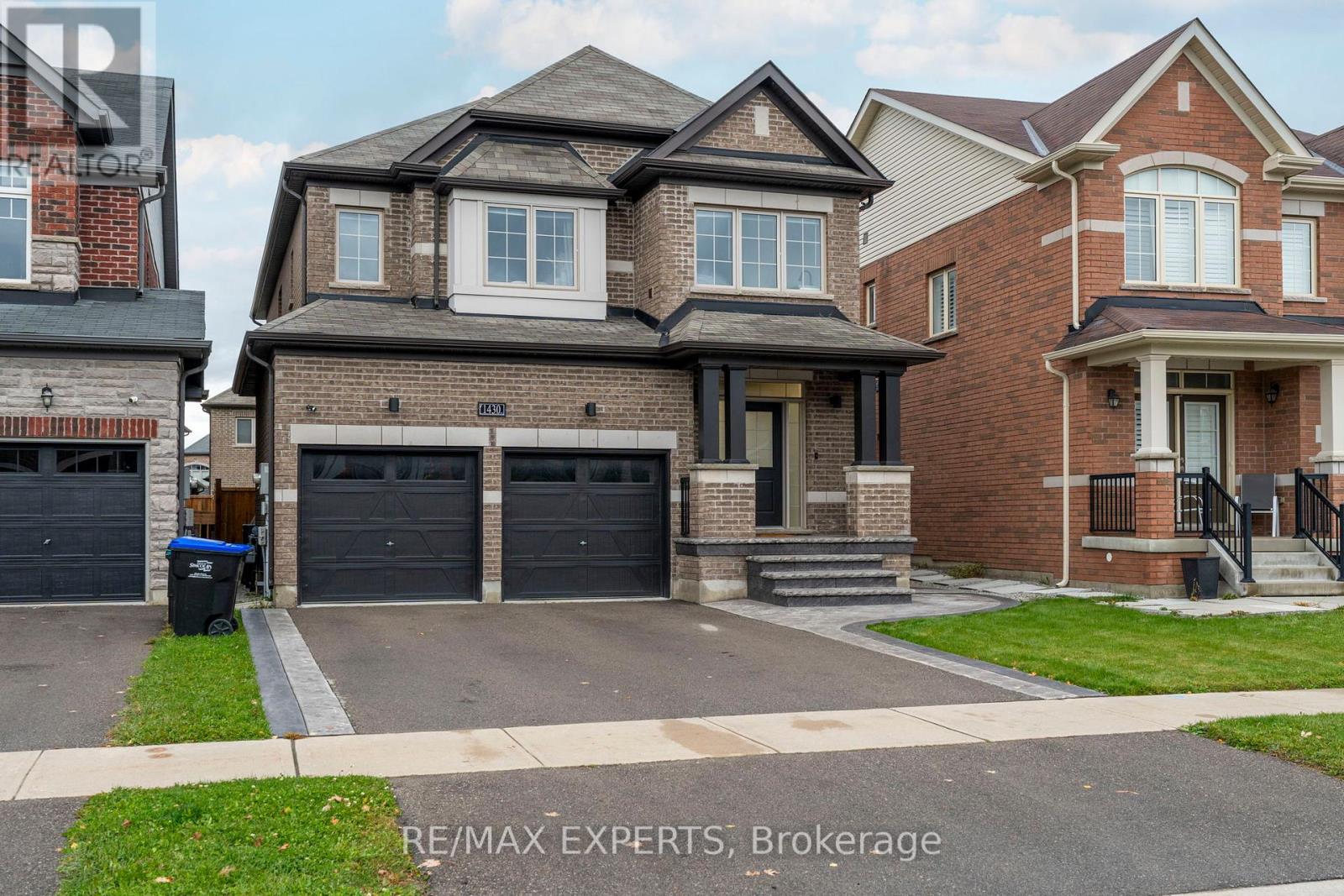 1430 Farrow Crescent, Innisfil, Ontario  L9S 0L6 - Photo 2 - N12786256