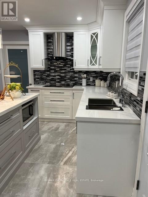 30 Elana (Room) Drive, Toronto, Ontario  M3N 2C2 - Photo 11 - W12782488