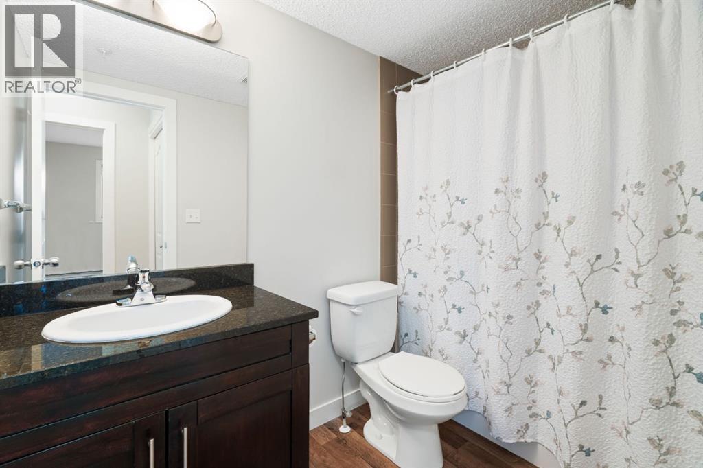4220, 403 Mackenzie Way Sw, Airdrie, Alberta  T4B 3V7 - Photo 15 - A2281177