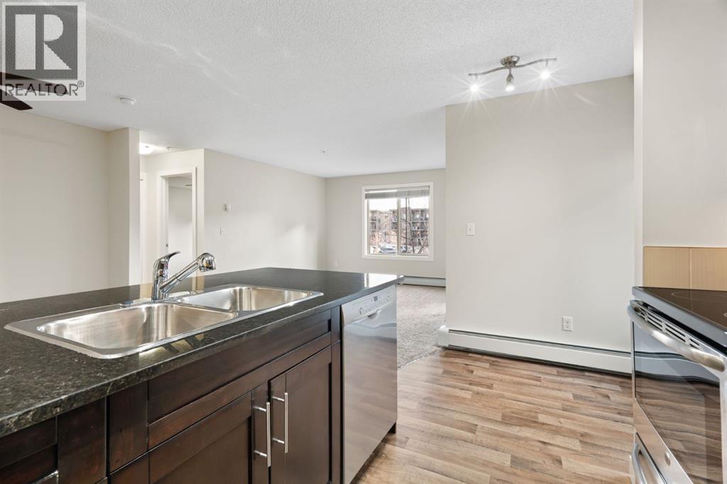 4220, 403 Mackenzie Way Sw, Airdrie, Alberta  T4B 3V7 - Photo 9 - A2281177