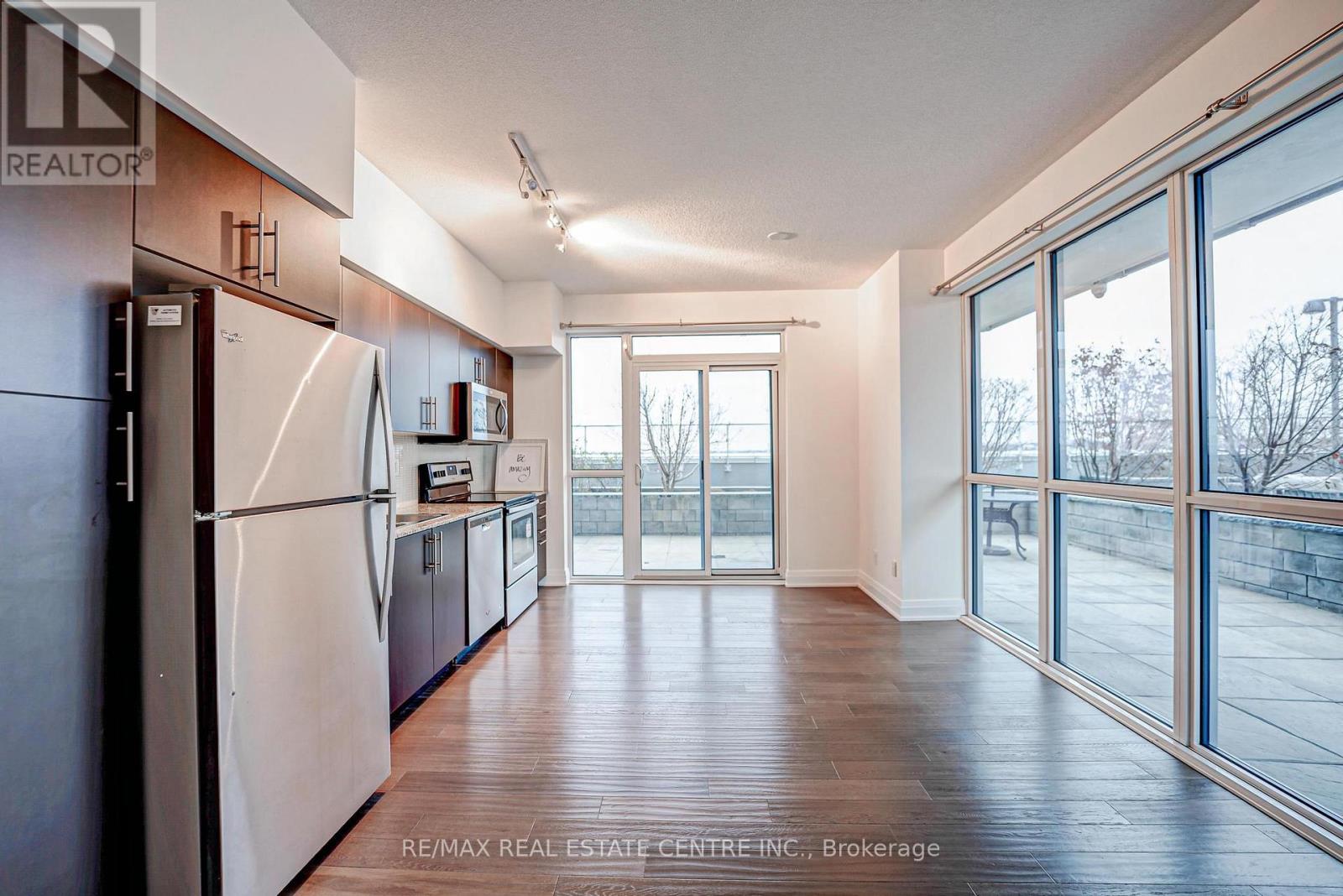 611 - 55 Speers Road, Oakville, Ontario  L6K 0H9 - Photo 17 - W12790350