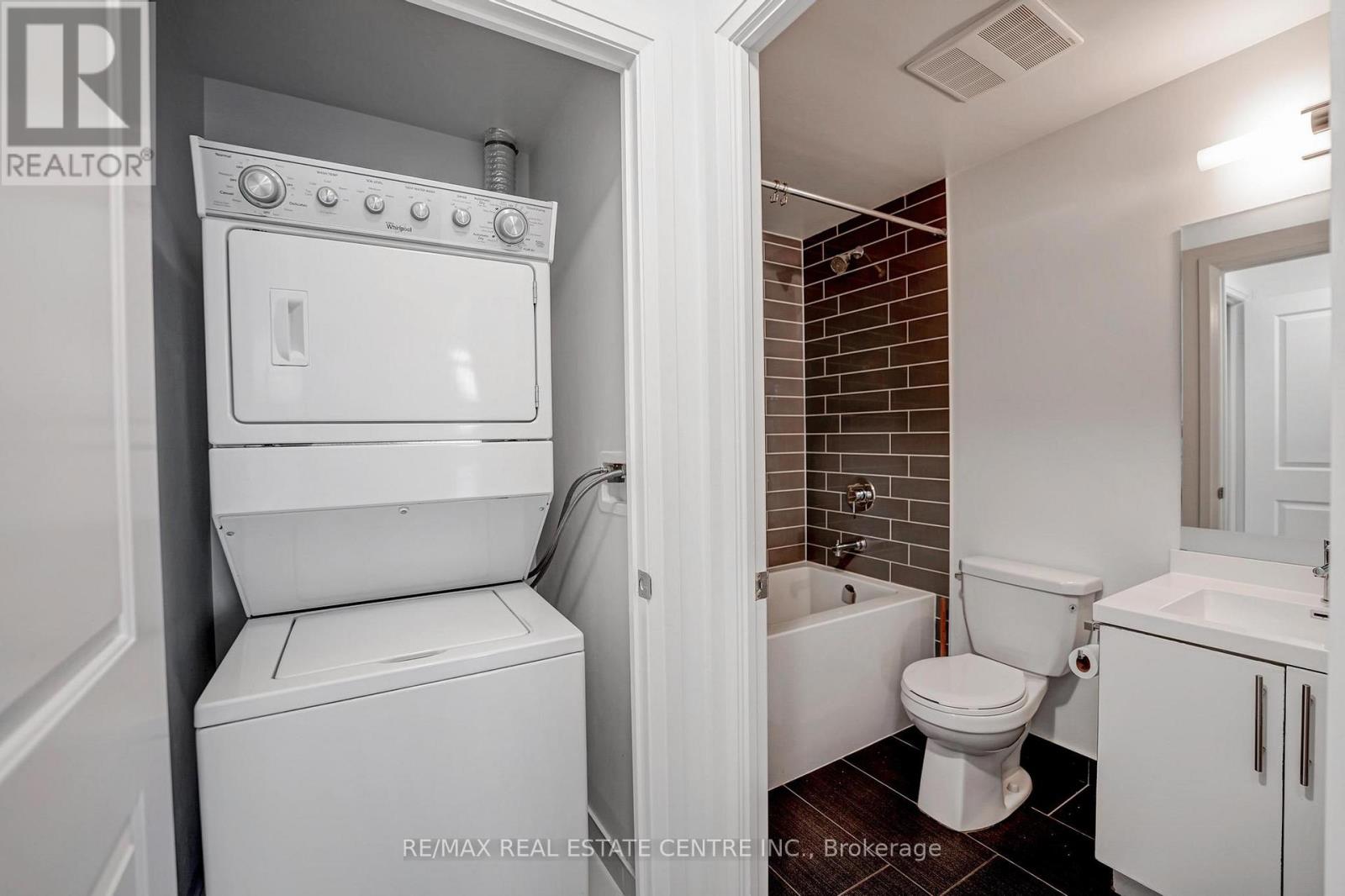 611 - 55 Speers Road, Oakville, Ontario  L6K 0H9 - Photo 21 - W12790350