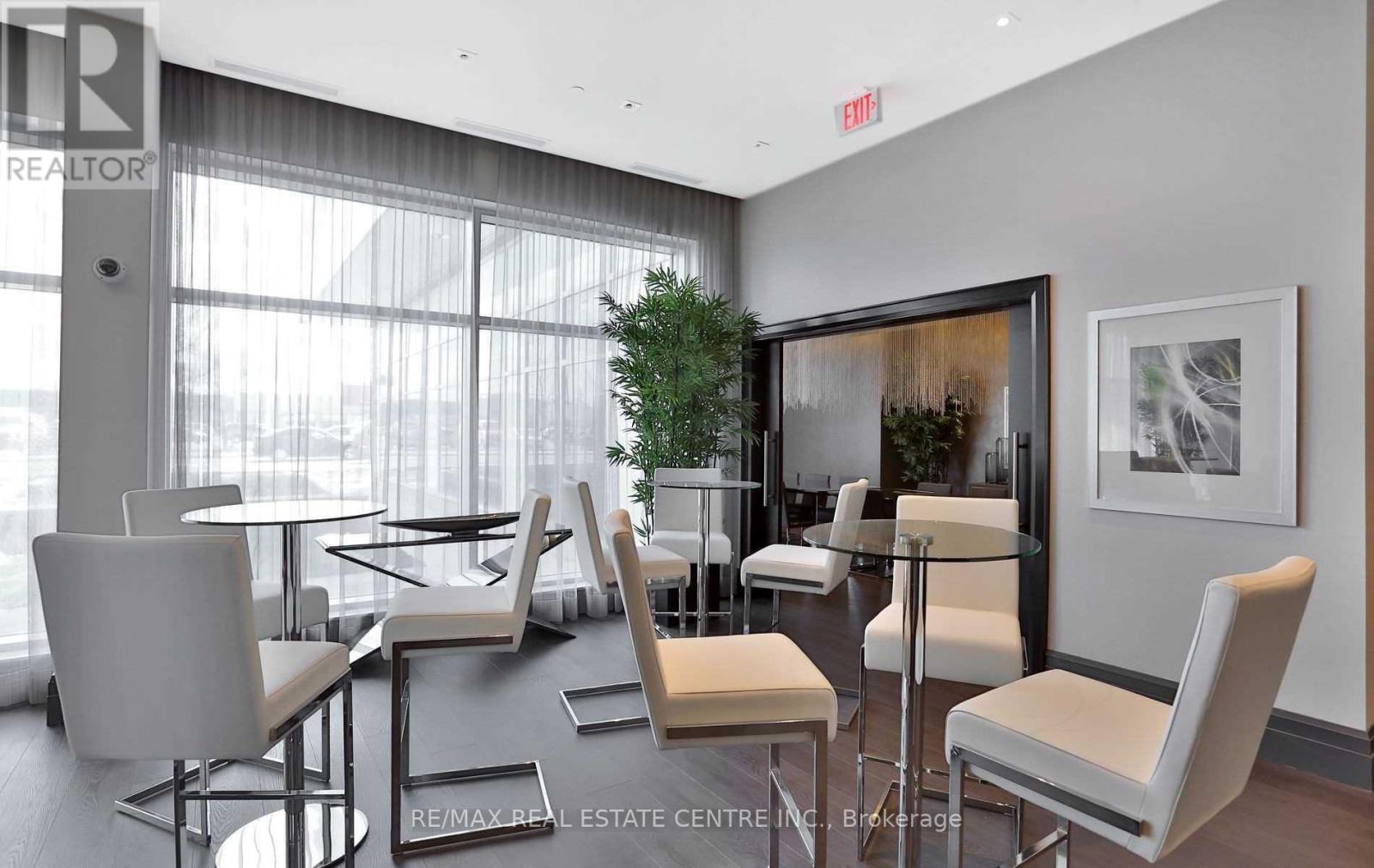 611 - 55 Speers Road, Oakville, Ontario  L6K 0H9 - Photo 33 - W12790350