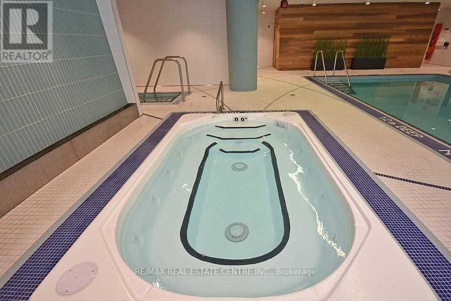 611 - 55 Speers Road, Oakville, Ontario  L6K 0H9 - Photo 34 - W12790350