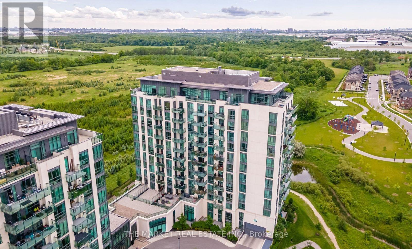 510 - 65 Yorkland Boulevard, Brampton, Ontario  L6P 4B4 - Photo 2 - W12790354