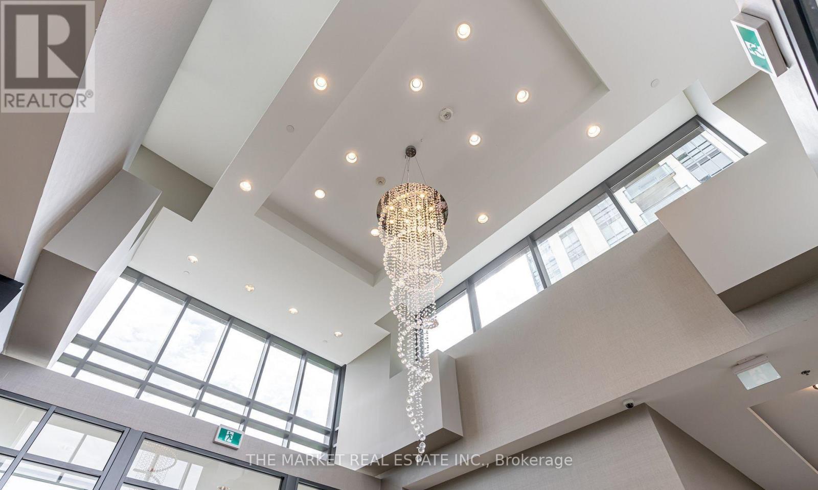 510 - 65 Yorkland Boulevard, Brampton, Ontario  L6P 4B4 - Photo 7 - W12790354