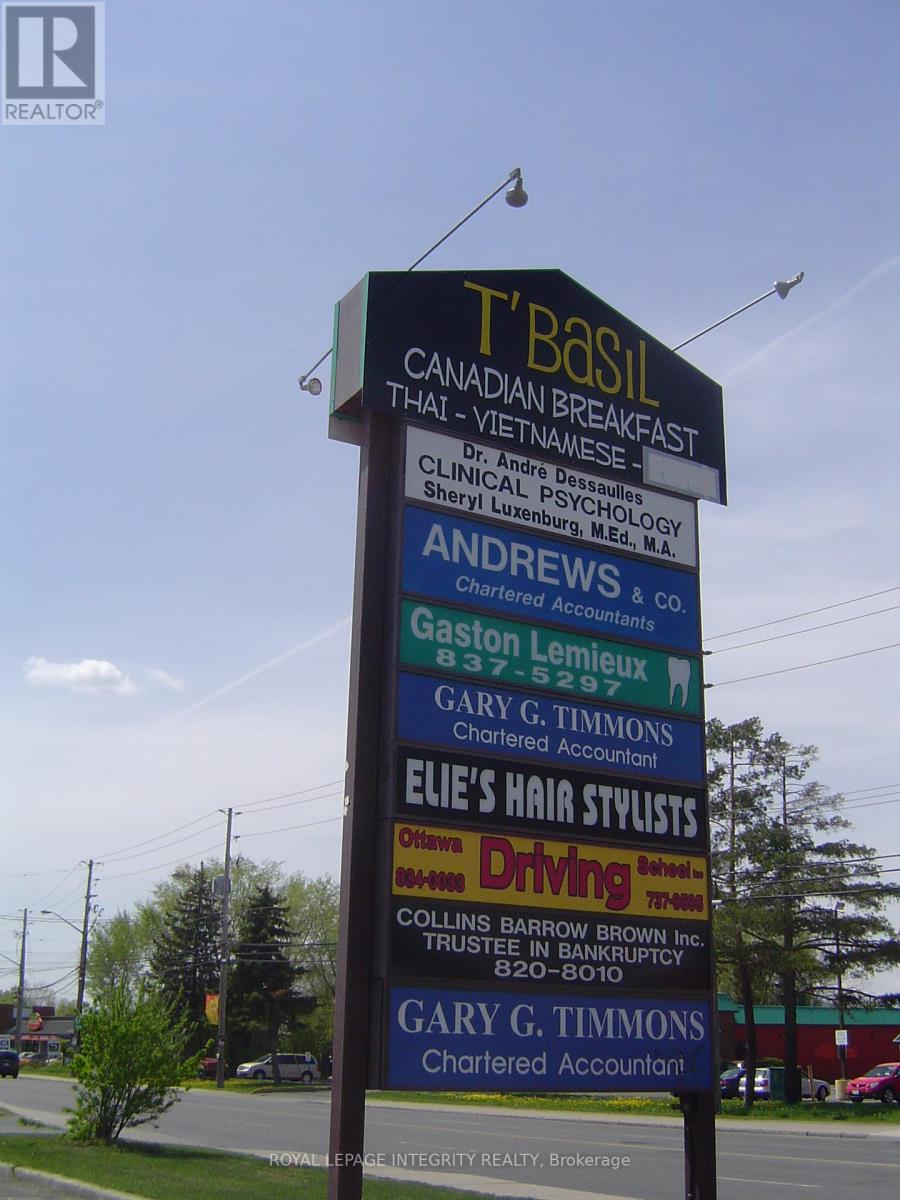 2454 St Joseph Boulevard, Ottawa, Ontario  K1C 1G1 - Photo 2 - X12790376