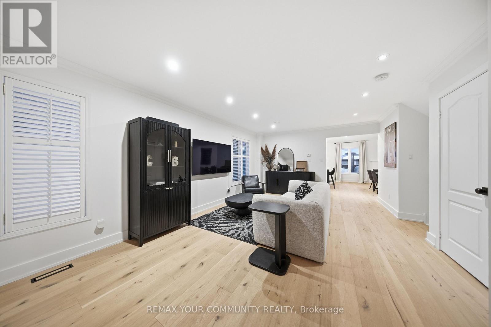 34 Kalmar Crescent, Richmond Hill, Ontario  L4E 3Z3 - Photo 12 - N12790358