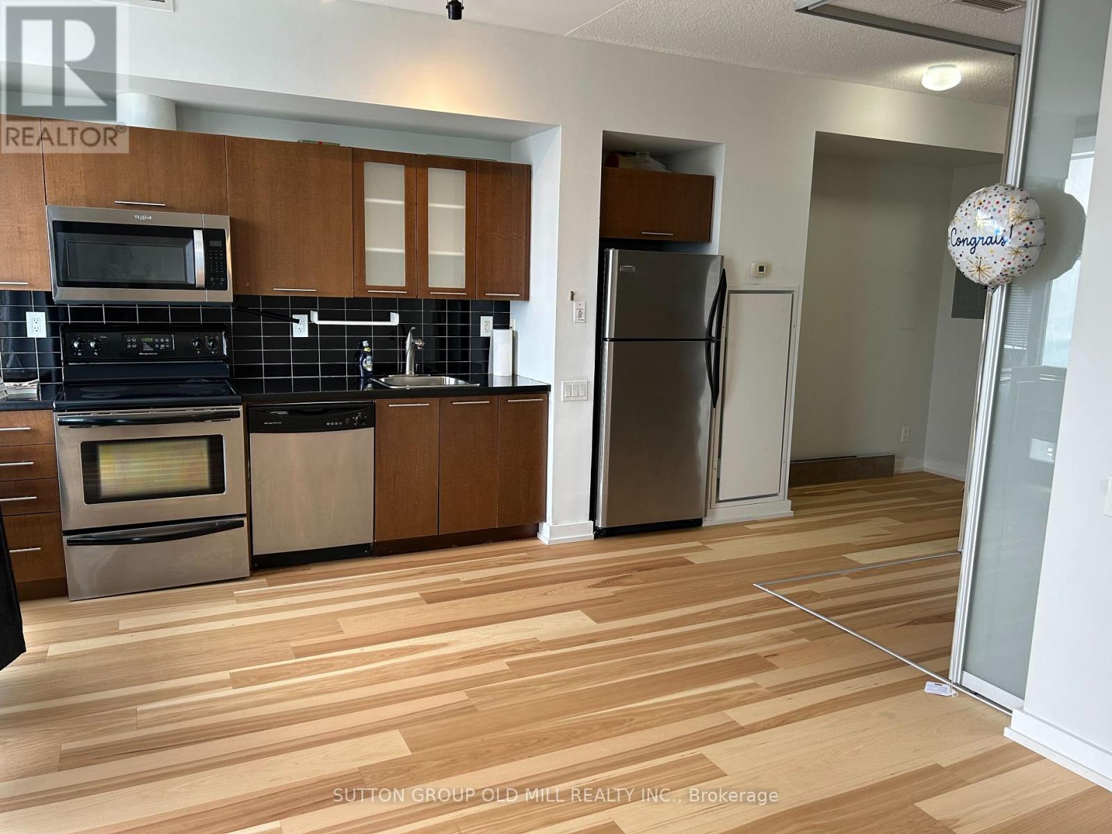 1103 - 33 Mill Street, Toronto, Ontario  M5A 3R3 - Photo 3 - C12790382