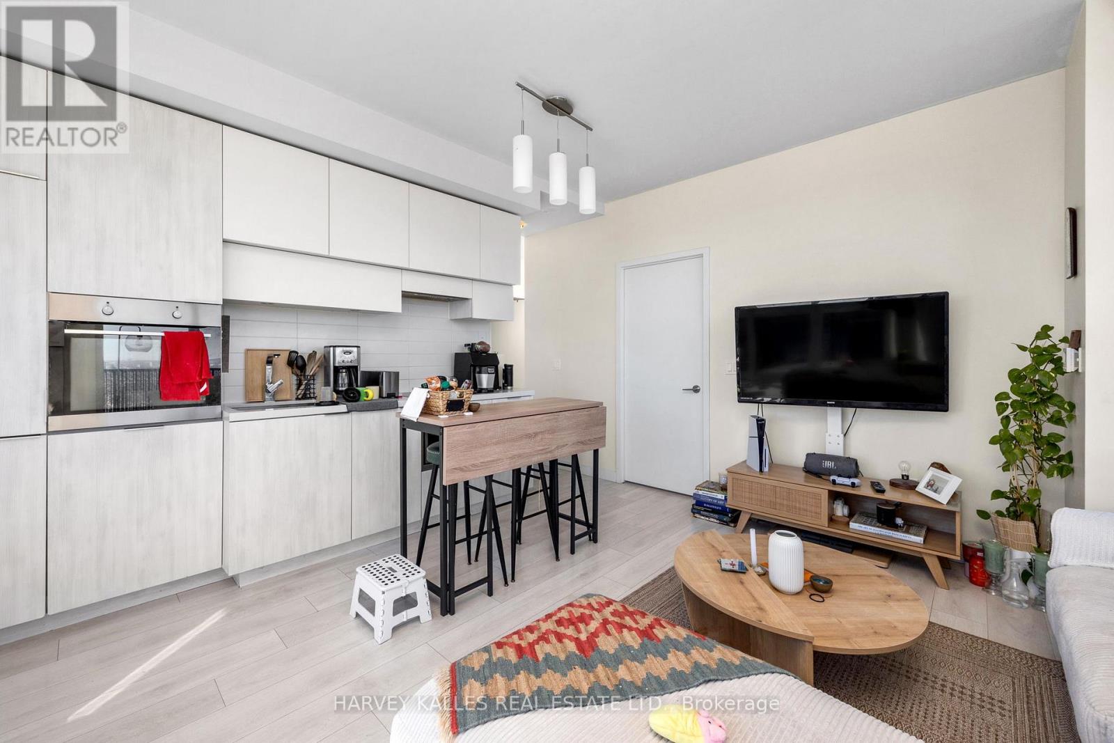 5807 - 8 Eglinton Avenue E, Toronto (Mount Pleasant West), Ontario  M4P 0C1 - Photo 11 - C12790416