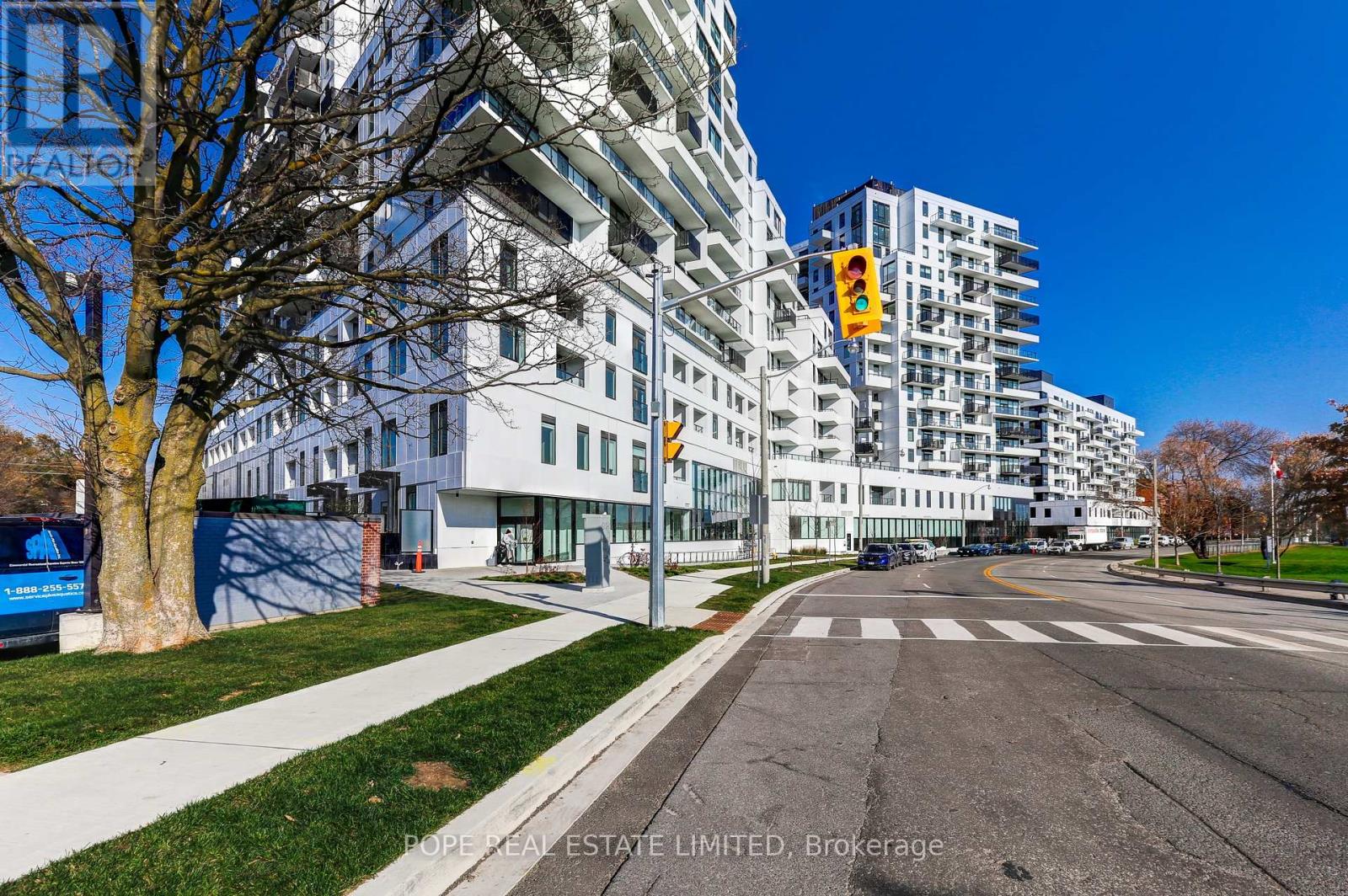 1601 - 1050 Eastern Avenue, Toronto (Greenwood-Coxwell), Ontario  M4L 0B7 - Photo 12 - E12790394